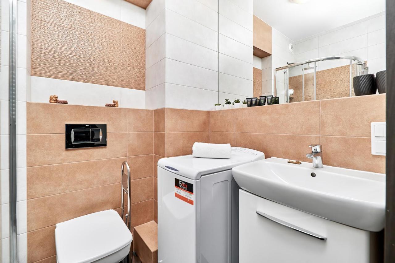 Apartment Wroclaw Sikorskiego With Free Garage By Renters Prestige Exterior foto